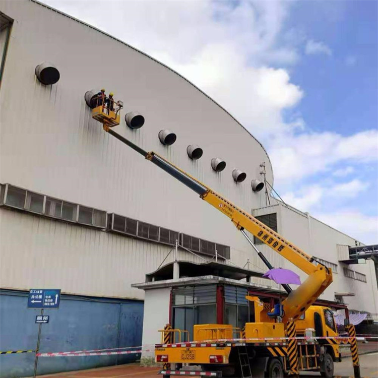 砀山县高空作业车出租服务：专业广告牌安装解决方案